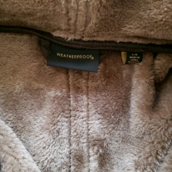 Weatherproof Jacket - Picture 5 of 5